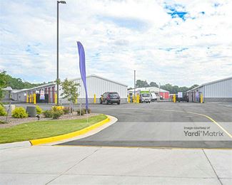 Photo 4 of Public Storage - 1115 Whittamore Road, Chesapeake, VA