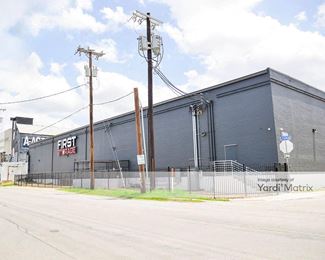 Photo 2 of Extra Space Storage - 1114 West Commerce Street, San Antonio, TX