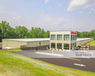 Photo 4 of CT Self Stor - 2200 Berlin Turnpike, Berlin, CT