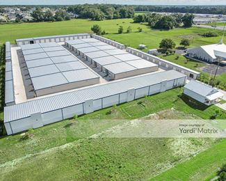 Photo 5 of Oxford Storage - 3880 County Road 214, Oxford, FL