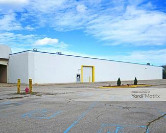 Photo 5 of Storage of America - 1377 West Center Road, Essexville, MI