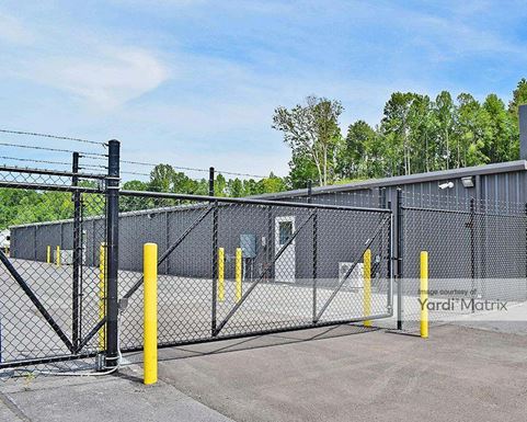 Photo 4 of 19 North Storage - 4235 North Highway 19, Dahlonega, GA