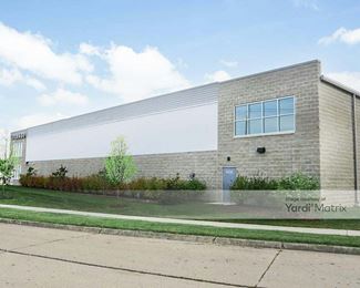 Photo 3 of MyPlace Self Storage - 22665 Ryan Road, Warren, MI