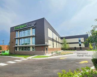 Photo 2 of Extra Space Storage - 401 West Golf Road, Arlington Heights, IL