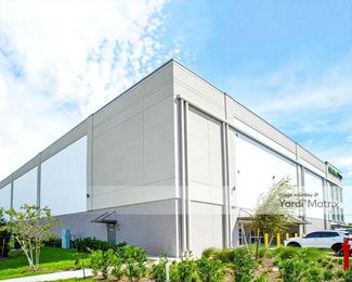 Photo 2 of Extra Space Storage - 3850 West King Street, Cocoa, FL
