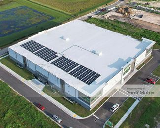 Photo 2 of Extra Space Storage - 8522 North US Highway 301, Wildwood, FL
