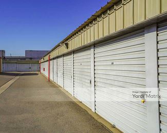 Photo 2 of Hansen-s Self-Storage - 2929 16th Street, Bakersfield, CA