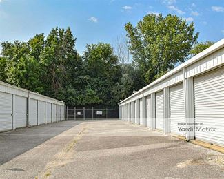 Photo 5 of A B-C Mini Storage - 901 East Morton Avenue, Jacksonville, IL