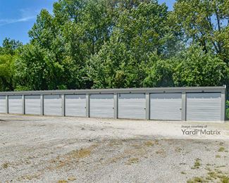 Photo 5 of Riverton A-1 Mini Storage - 1050 East Kinzie Street, Riverton, IL