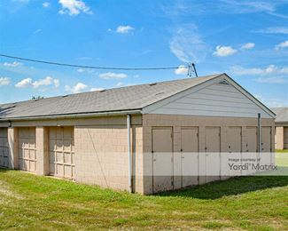 Photo 3 of American Way Storage - 1631 Groth Street, Springfield, IL