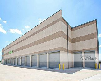 Photo 4 of Extra Space Storage - 2901 Strawn Lane, Fort Worth, TX
