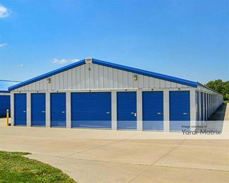 Photo 3 of Extra Space Storage - 1125 Hickox Drive, Lincoln, IL