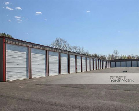 Photo 5 of Frontier Storage - 150 East Frontage Road, Little Suamico, WI