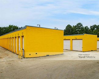 Photo 2 of A-American Self Storage - 825 South Southeast Loop 323, Tyler, TX
