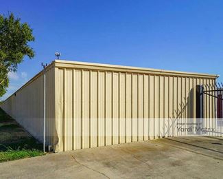 Photo 5 of Extra Self Storage - 5724 Chestnut Road, Olivehurst, CA