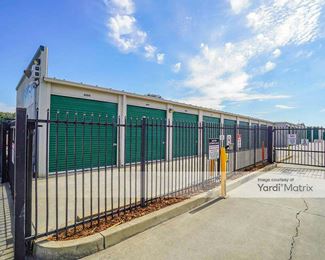 Photo 2 of Erle Road Self Storage - 5600 Lindhurst Avenue, Marysville, CA