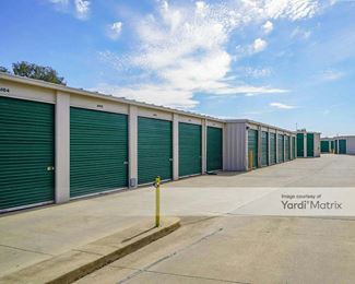 Photo 4 of Erle Road Self Storage - 5600 Lindhurst Avenue, Marysville, CA