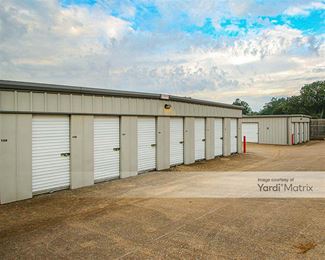 Photo 2 of AAA Shiloh Storage - 4909 Hightech Drive, Tyler, TX
