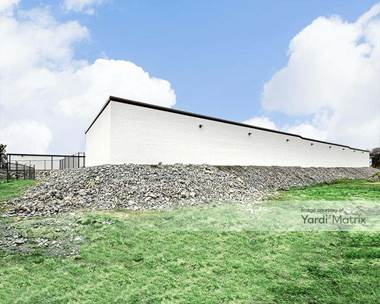 Storage Units for Rent available at 1141 Murfreesboro Pkwy, Lebanon, TN 37090