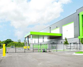Photo 2 of Extra Space Storage - 2560 Aurora Road, Melbourne, FL