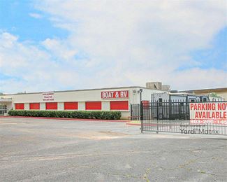 Photo 3 of Pro Storage - 1300 East Rusk Street, Jacksonville, TX