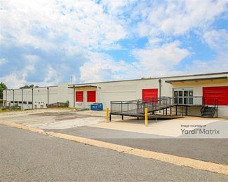 Photo 5 of Pro Storage - 1300 East Rusk Street, Jacksonville, TX