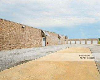 Photo 4 of My Garage Self Storage - 444 South Dr M Roper Pkwy, Bullard, TX