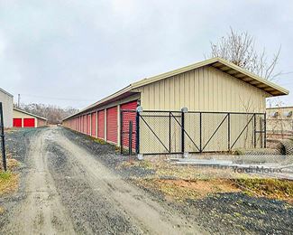 Photo 5 of Big River Self Storage - 631 East Madison Street, Eau Claire, WI