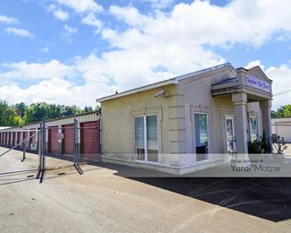 Photo 2 of Markham Mini-Storage - 78 Fairway Blvd, Jackson, TN