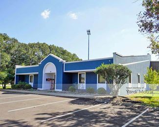 Photo 3 of Markham Mini-Storage - 78 Fairway Blvd, Jackson, TN