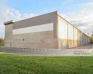 Photo 2 of Extra Space Storage - 24101 Ecorse Road, Taylor, MI