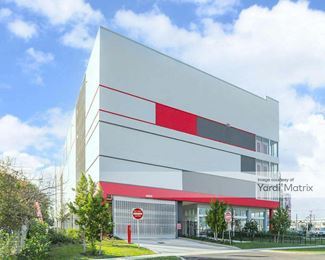 Photo 2 of CubeSmart Self Storage - 3490 NW 35th Street, Miami, FL