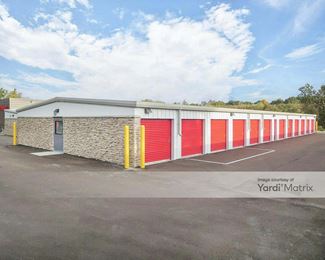 Photo 2 of CubeSmart Self Storage - 37270 Northline Road, Romulus, MI