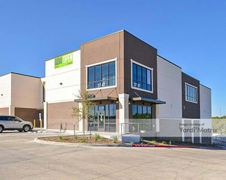 Photo 1 of Extra Space Storage - 3747 West Loop 1604 North, San Antonio, TX