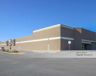 Photo 2 of Stor-In-Dor - 200 South 18th Avenue, Wausau, WI
