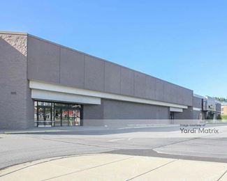 Photo 3 of Stor-In-Dor - 200 South 18th Avenue, Wausau, WI