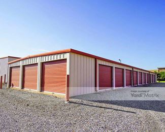 Photo 1 of Circle J Mini Storage - 1139 Broadway Street, South Fulton, TN