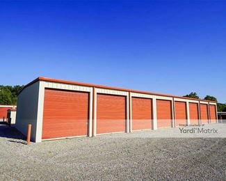 Photo 2 of Circle J Mini Storage - 1139 Broadway Street, South Fulton, TN