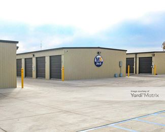 Photo 5 of Master Storage - 1219 East Dinuba Avenue, Reedley, CA