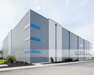 Photo 3 of Snapbox Self Storage - 305 Grove Street, New Castle, PA