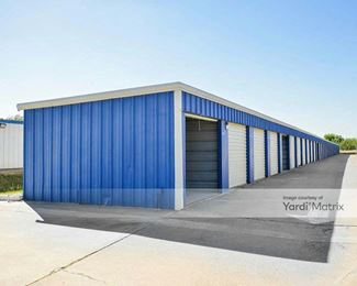 Photo 2 of Store It All Self Storage - 1704 Owk Drive, Laredo, TX