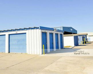 Photo 3 of Store It All Self Storage - 1704 Owk Drive, Laredo, TX