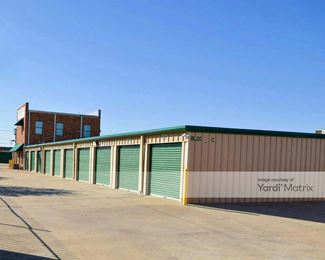 Photo 3 of Sante Fe Self Storage - 530 South Zapata Hwy, Laredo, TX