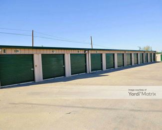 Photo 5 of Sante Fe Self Storage - 530 South Zapata Hwy, Laredo, TX