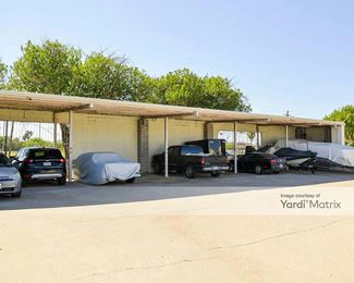 Photo 6 of Calton Self Storage - 910 East Calton Road, Laredo, TX