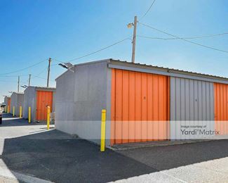 Photo 4 of Stor-More - 1315 Muller Road, Laredo, TX