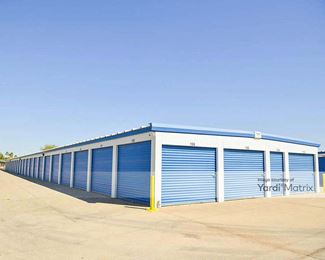 Photo 3 of Store It All Self Storage - 611 Gale Street, Laredo, TX