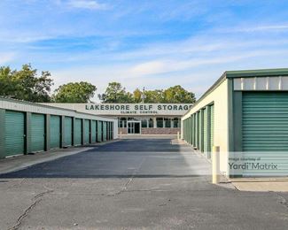 Photo 6 of Lakeshore Storage - 8201 Desiard Street, Monroe, LA