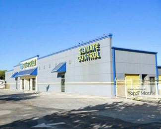 Photo 2 of Storage Star - 2110 Quail Creek Road, Laredo, TX