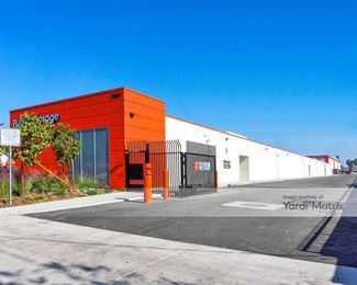 Photo 3 of Public Storage - 7660 Balboa Blvd, Van Nuys, CA